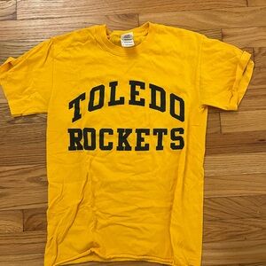University of Toledo yellow and navy t-shirt